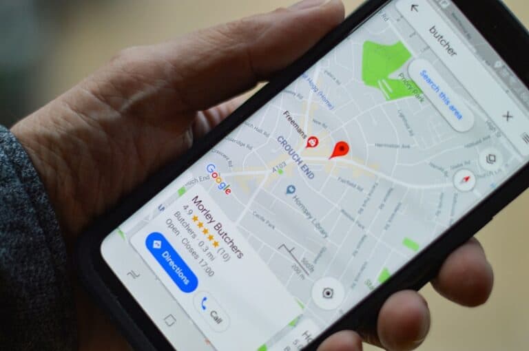 Google Maps waarschuwt voor bedrijven met nepbeoordelingen