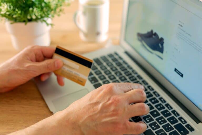 In 2024 voor 17,4 miljard euro aan online aankopen gedaan