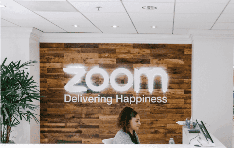 Zoom biedt samen met startup Suki AI-notulist voor de zorg