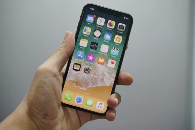 Apple-aandelen stijgen na positieve verkoopverwachtingen en iPhone-herstel in zicht