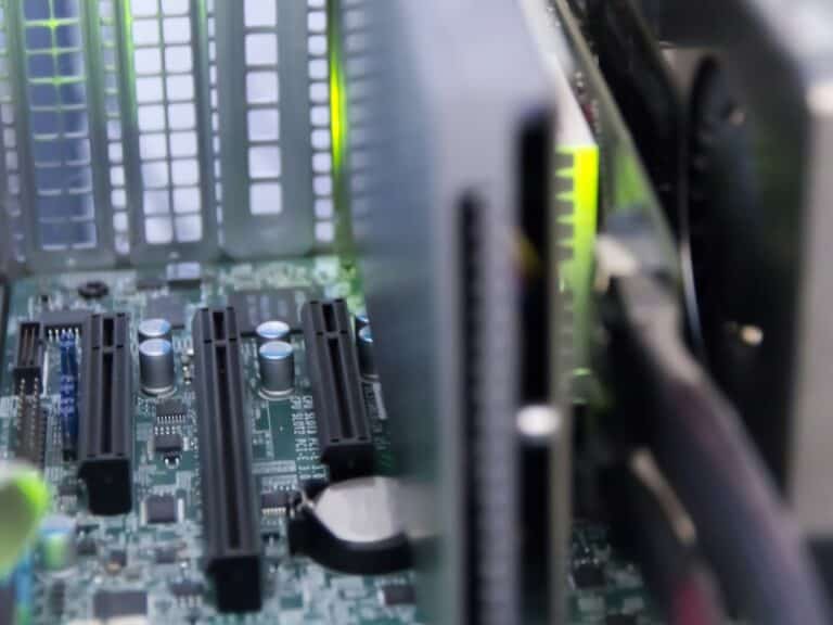 Vertiv en Tecogen helpen datacenters met beperkte stroomvoorziening aan koeloplossing