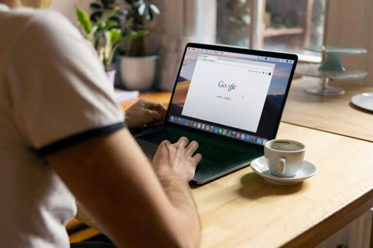 Google introduceert AI Overviews in België
