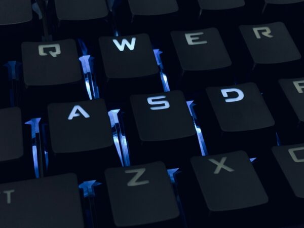Cybersecurity-uitgaven dalen, teams krimpen en risico’s nemen toe