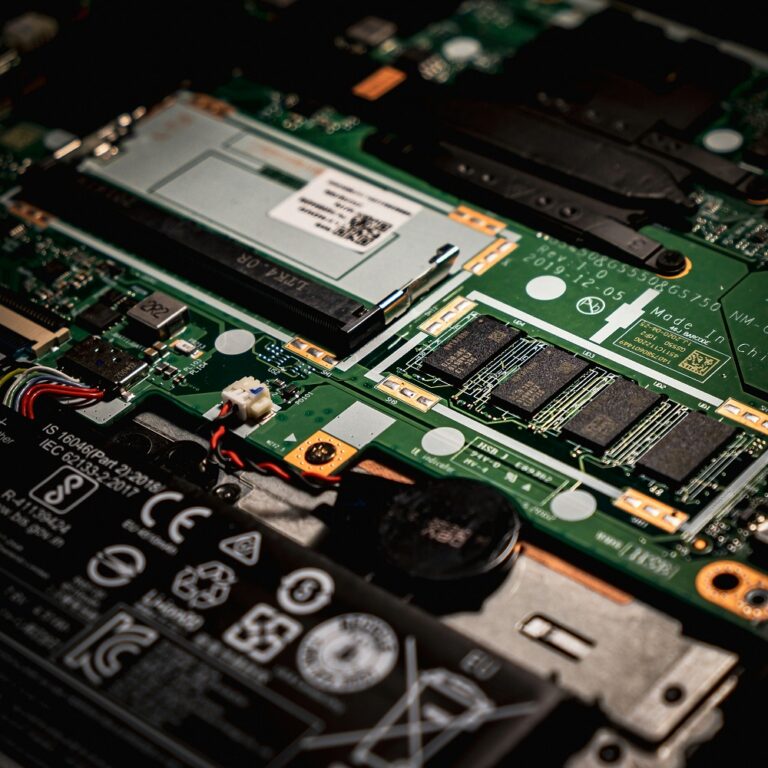 Samsung-top en medewerkers aangeklaagd wegens lekken DRAM-technologie naar China