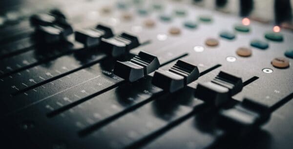 ElevenLabs haalt 500 miljoen dollar op bij 11 miljard waardering