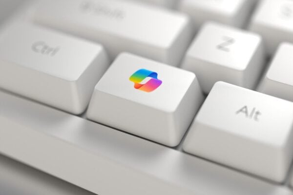 Microsoft laat gebruikers verplichte Copilot-toets herprogrammeren