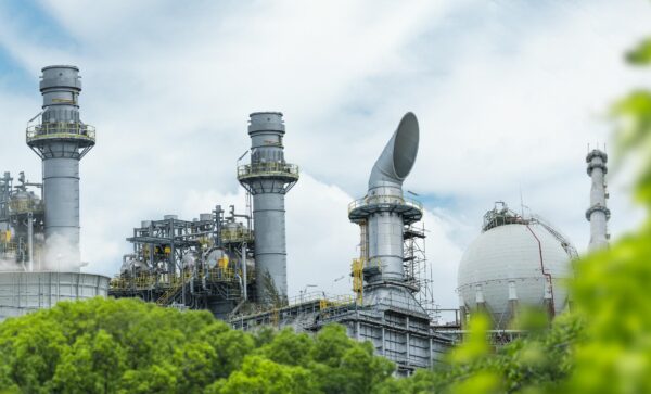 IFS lanceert AI-systeem voor industriële CO₂-reductie