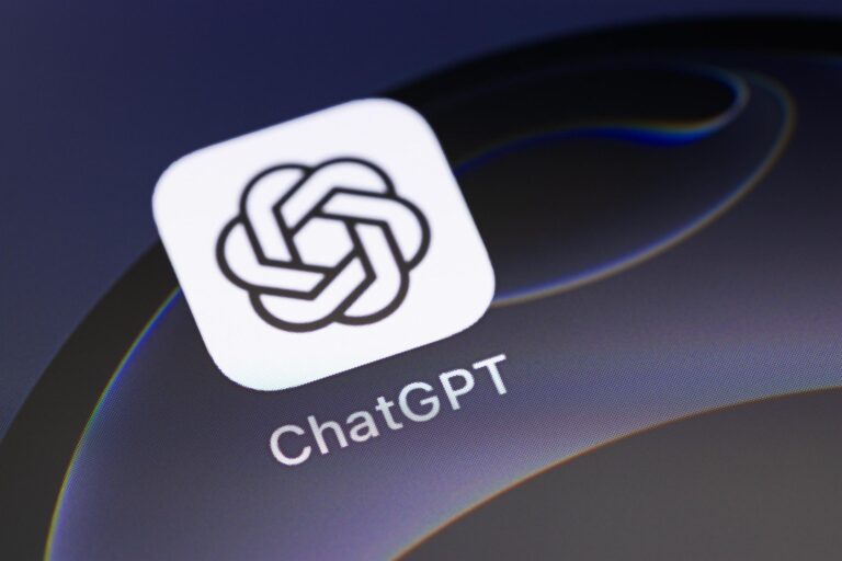 ‘Mobiele ChatGPT-appkrijgt zoekfunctie en nieuwe tools voor zakelijk gebruik’