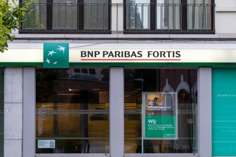 BNP Paribas Fortis zal 1.000 vrijgekomen posities aan AI geven