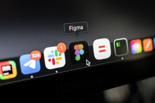 Ontwerpplatform Figma haalt team achter vibe coding-app Bud binnen