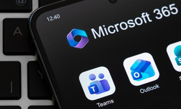 Microsoft schrapt Admin-app uit Teams en Outlook