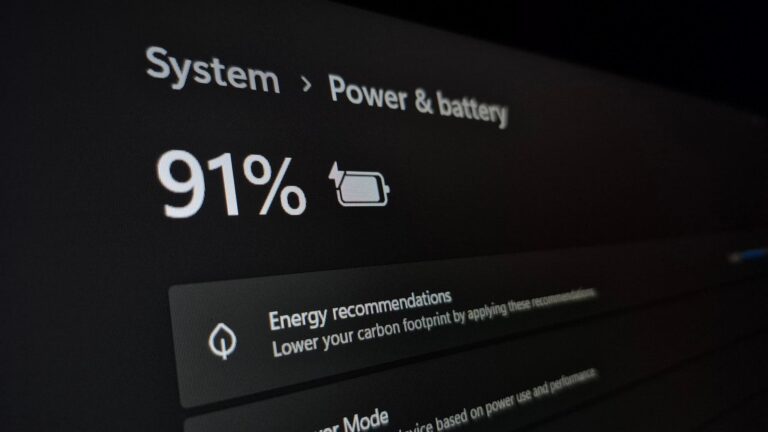 Microsoft werkt aan batterijwidget voor Windows 11
